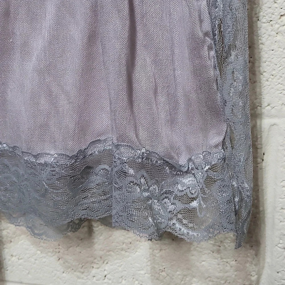 Light Grey Scarf with lace trim NWT Charming Charlie's - Picture 3 of 6
